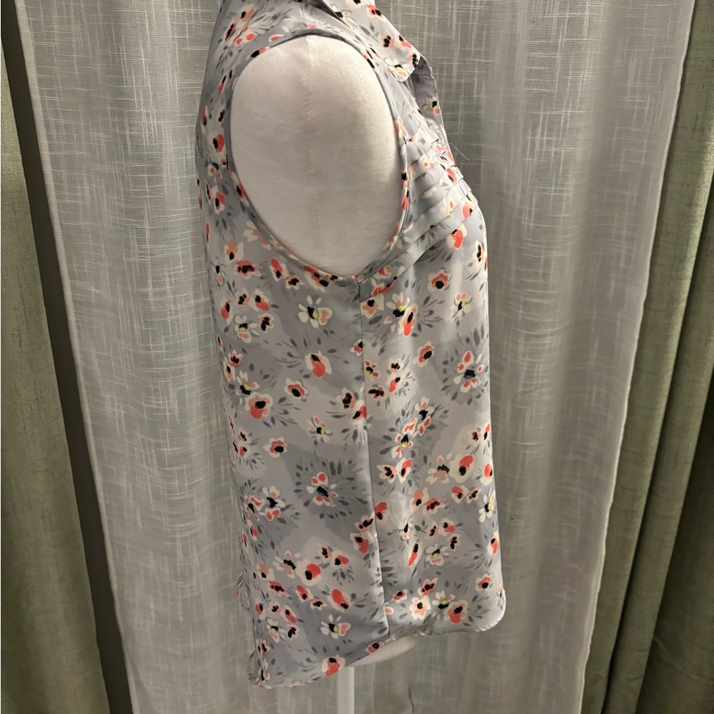 Lauren Conrad LC Women’s Top Blouse Pullover Sleeveless Lightweight Size XS - Picture 3 of 7